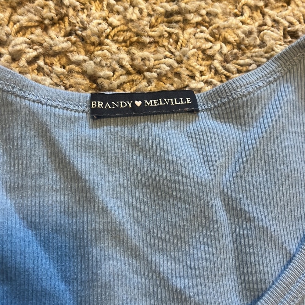 Brandy Button crop - Picture 2 of 2